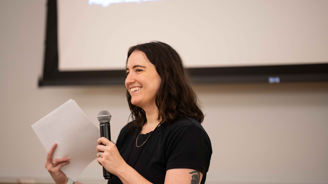 Eva presenting at a Center for Teaching lunch